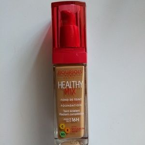 NEW Bourjois Foundation Radiant Cmplxn 58 Caramel